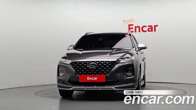 Hyundai Santa Fe 2018 thumb 3