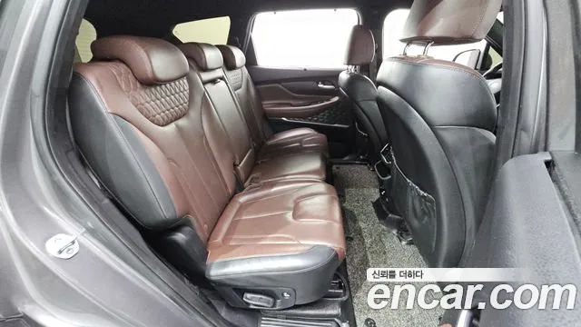 Hyundai Santa Fe 2018 thumb 11