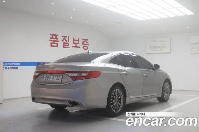 Hyundai Grandeur 2011 thumb 8