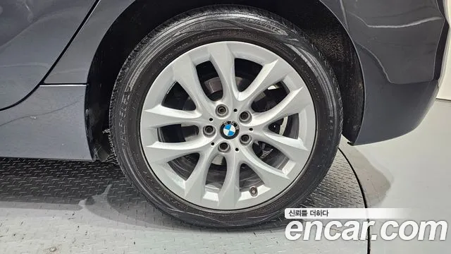 BMW 2-Series 2019 thumb 5