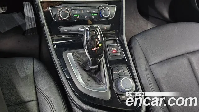 BMW 2-Series 2019 thumb 9