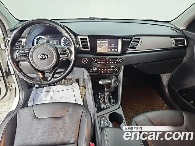 Kia Niro 2016 thumb 5