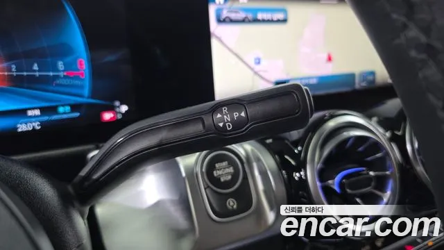 Mercedes-Benz GLB 2025 thumb 9