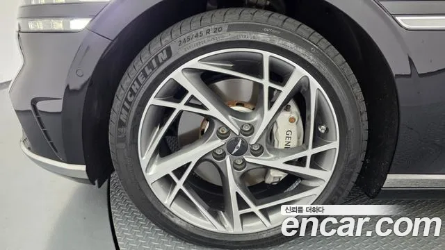 Genesis G90 2022 thumb 5