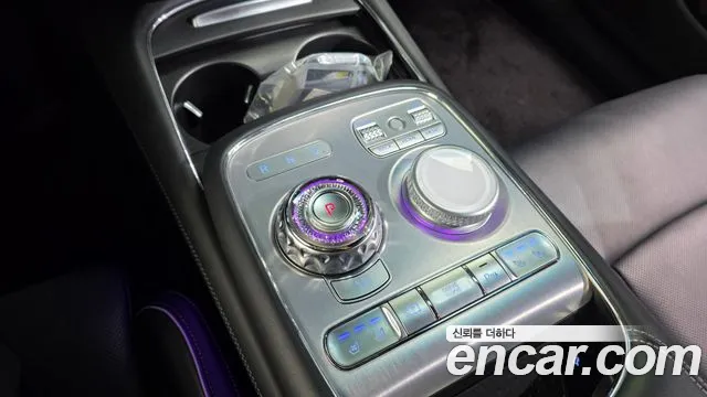 Genesis G90 2022 thumb 9