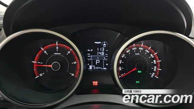 KG_Mobility_Ssangyong TIBOLI 2015 thumb 8
