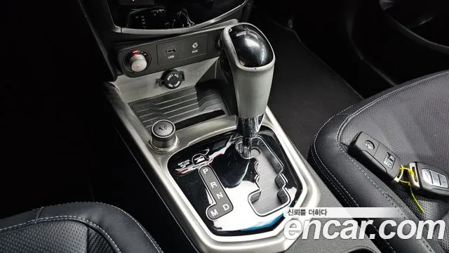 KG_Mobility_Ssangyong TIBOLI 2015 thumb 9
