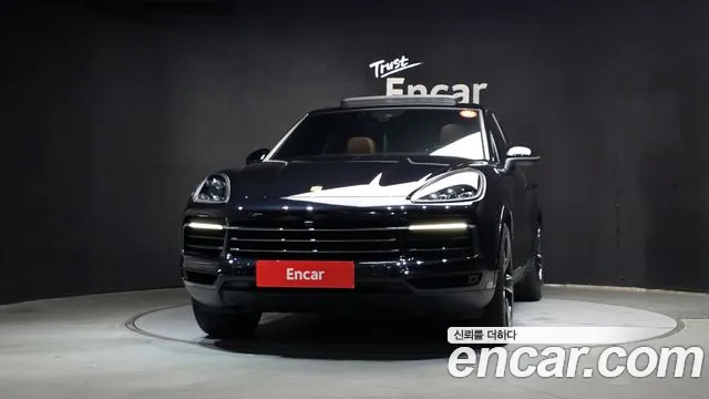 Porsche Cayenne 2021 thumb 3