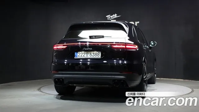 Porsche Cayenne 2021 thumb 4
