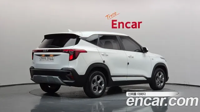 Kia Seltos 2023 thumb 2