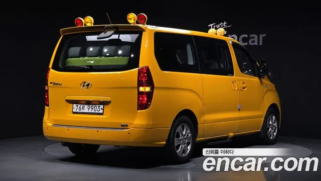 Hyundai Starex 2019 thumb 2