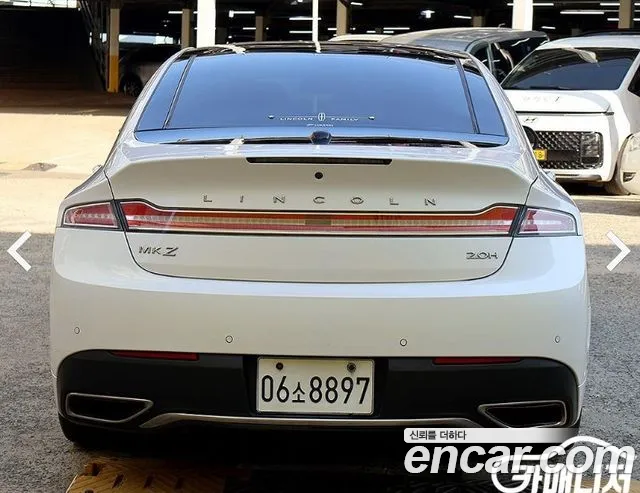 Lincoln MKZ 2018 thumb 3
