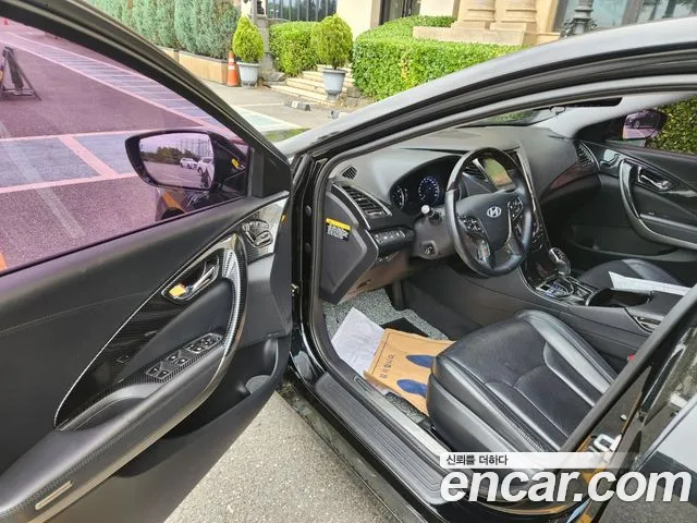 Hyundai Grandeur 2013 thumb 10