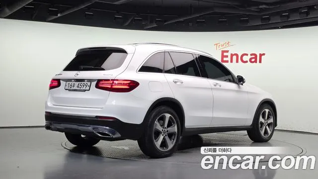 Mercedes-Benz GLC 2018 thumb 2