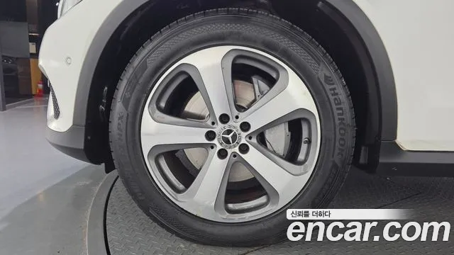 Mercedes-Benz GLC 2018 thumb 5