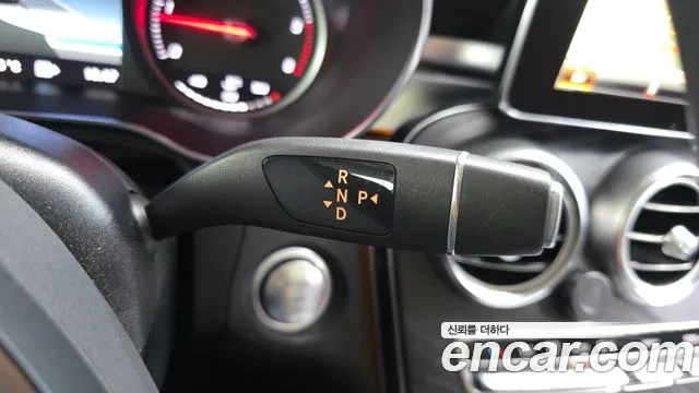 Mercedes-Benz GLC 2018 thumb 9