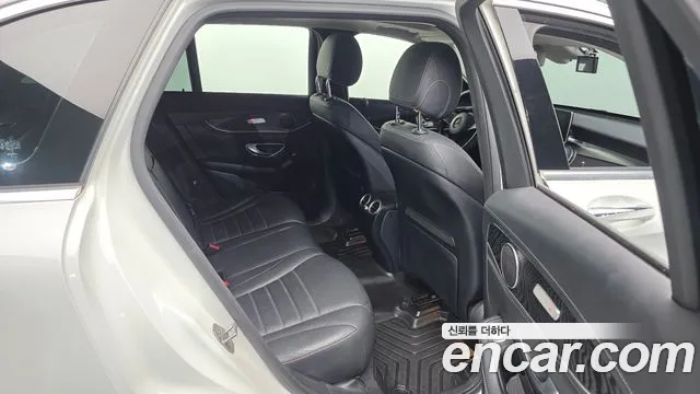 Mercedes-Benz GLC 2018 thumb 12