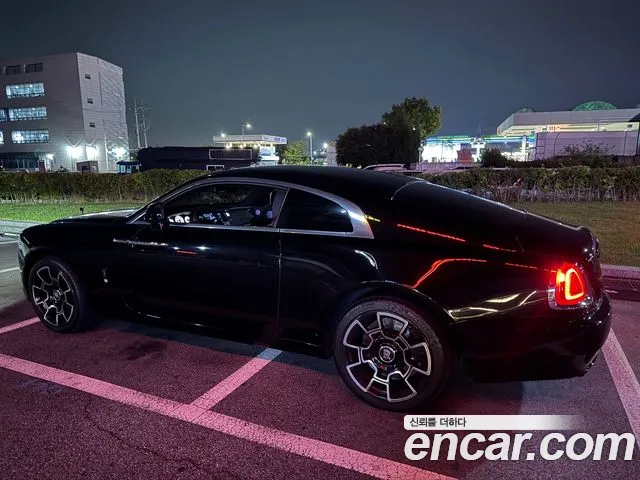 Rolls-Royce Wraith 2021 thumb 2