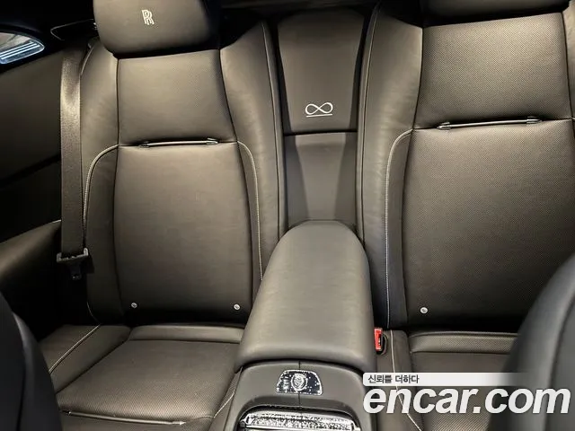 Rolls-Royce Wraith 2021 thumb 8