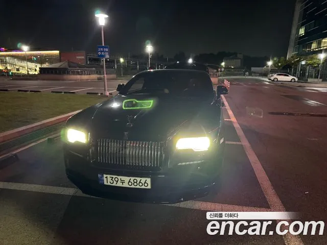 Rolls-Royce Wraith 2021 thumb 12