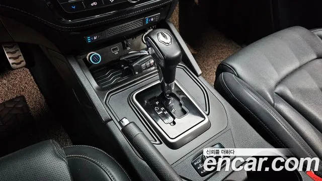 KG_Mobility_Ssangyong Rexton 2019 thumb 9