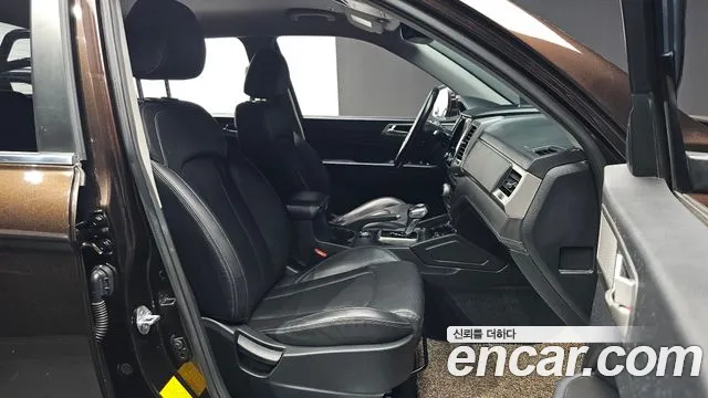 KG_Mobility_Ssangyong Rexton 2019 thumb 11