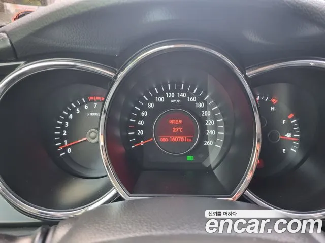 Kia K5 2012 thumb 8
