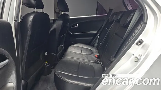 Kia Morning 2015 thumb 11