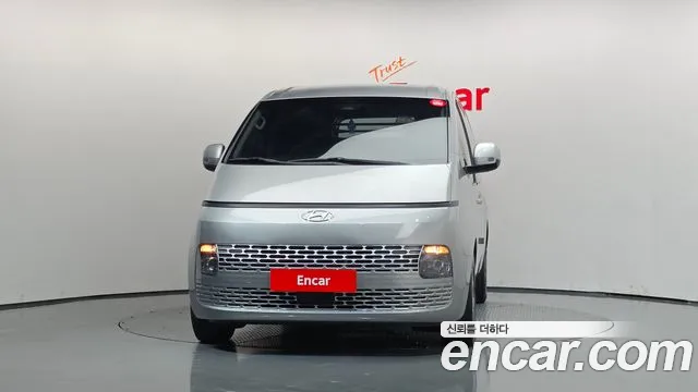 Hyundai Staria 2021 thumb 3