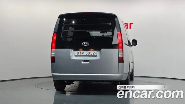 Hyundai Staria 2021 thumb 4