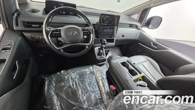 Hyundai Staria 2021 thumb 7