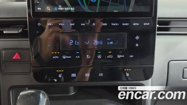Hyundai Staria 2021 thumb 12