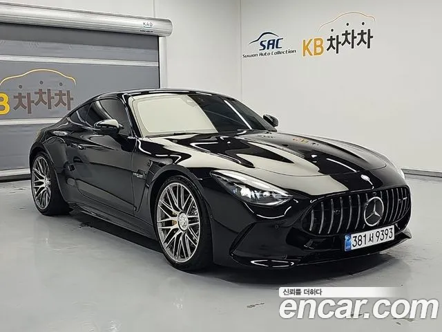 Mercedes-Benz AMG GT 2025 thumb 4