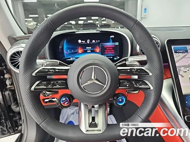 Mercedes-Benz AMG GT 2025 thumb 10