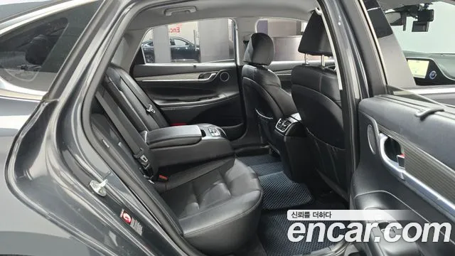 Hyundai Grandeur 2016 thumb 11