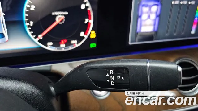 Mercedes-Benz E-Класс 2020 thumb 9