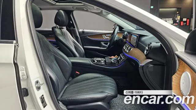 Mercedes-Benz E-Класс 2020 thumb 11