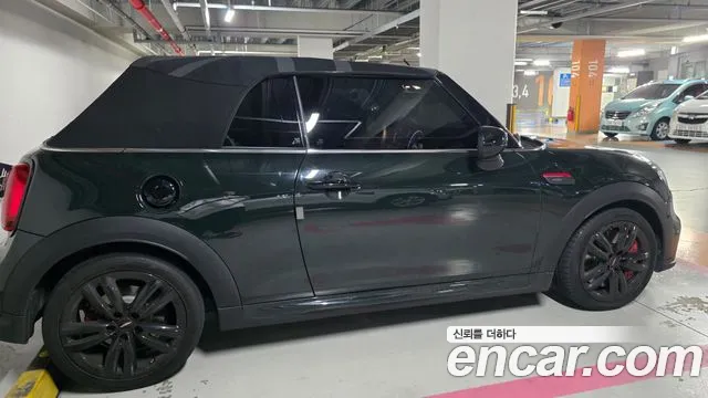 MINI Cooper Convertible 2021 thumb 4
