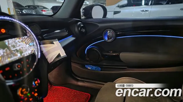 MINI Cooper Convertible 2021 thumb 6