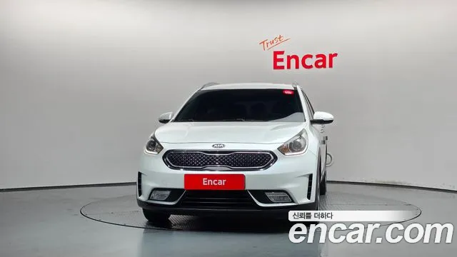 Kia Niro 2016 thumb 3