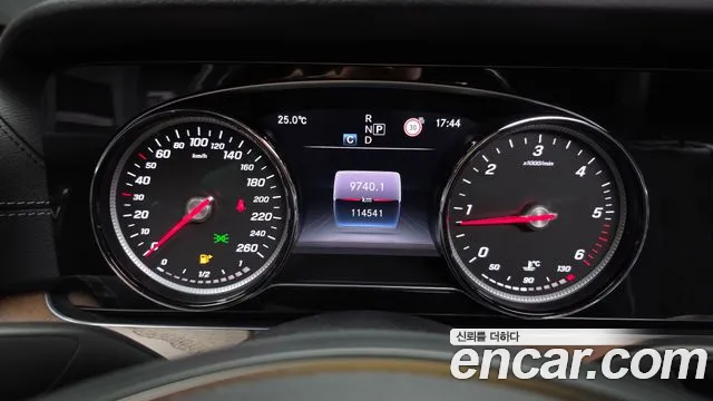 Mercedes-Benz E-Класс 2018 thumb 8