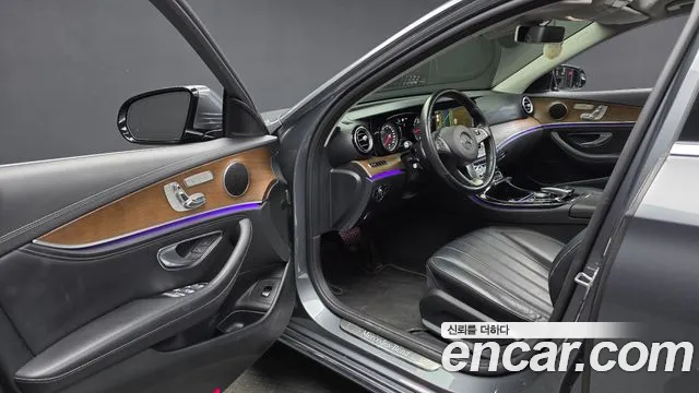 Mercedes-Benz E-Класс 2018 thumb 10
