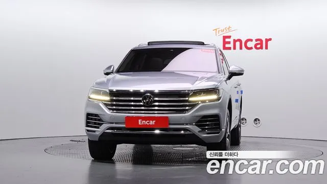 Volkswagen Touareg 2020 thumb 2