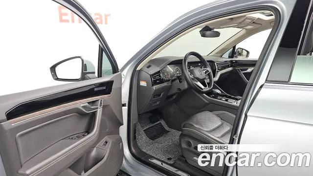 Volkswagen Touareg 2020 thumb 9