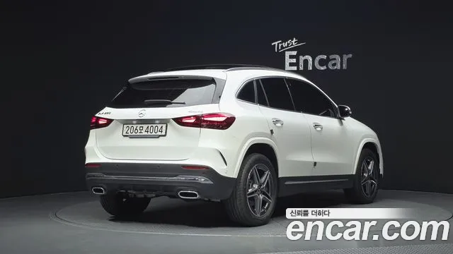 Mercedes-Benz GLA 2025 thumb 2