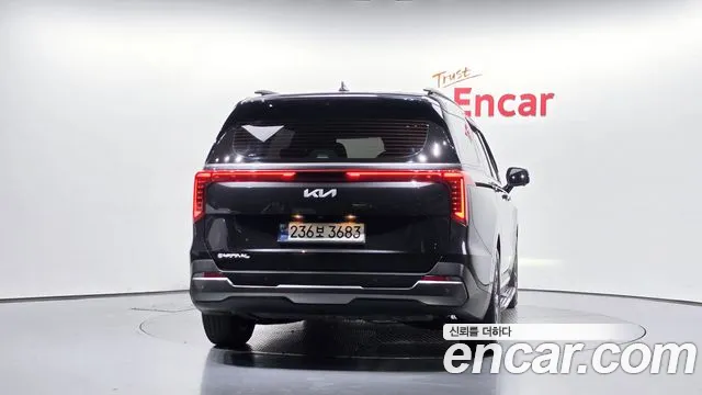 Kia Carnival 2024 thumb 3