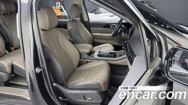 Kia Carnival 2024 thumb 10
