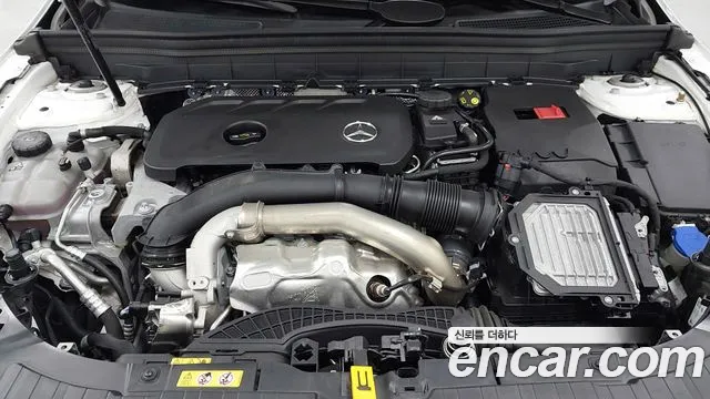 Mercedes-Benz GLB 2024 thumb 6