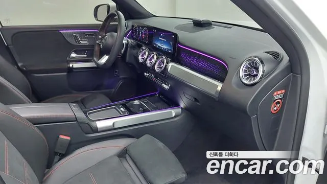 Mercedes-Benz GLB 2024 thumb 9