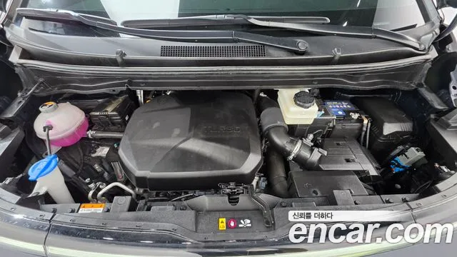 Hyundai Staria 2024 thumb 6